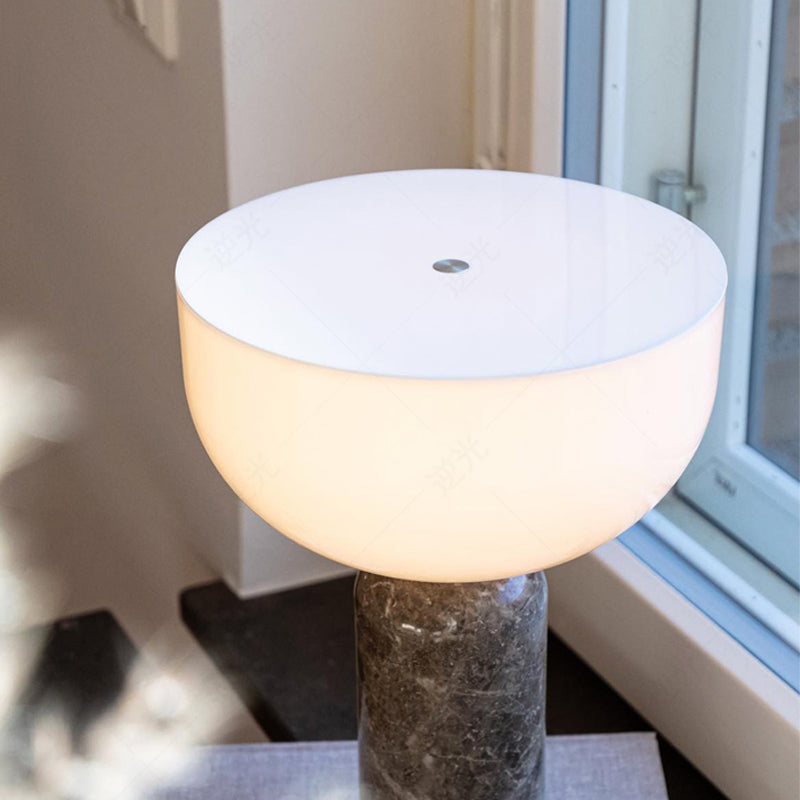 Lampa Stołowa Z Marmuru
